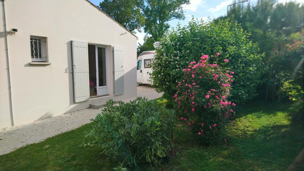 Les Lavateres Bed & Breakfast Hiers-Brouage Exterior photo